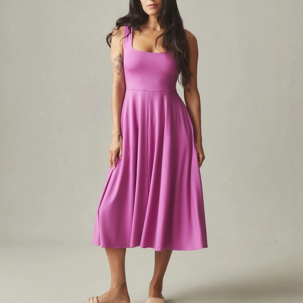 NEW American Giant Flex Dress in Purple Orchid size Medium